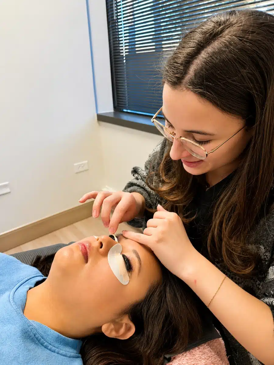 Eyelash Extension Training
